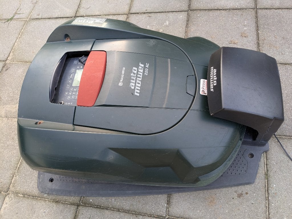 Husqvarna Automower 220 AC - met laadstation, Ophalen, Gebruikt, 20 tot 25 cm, Husqvarna