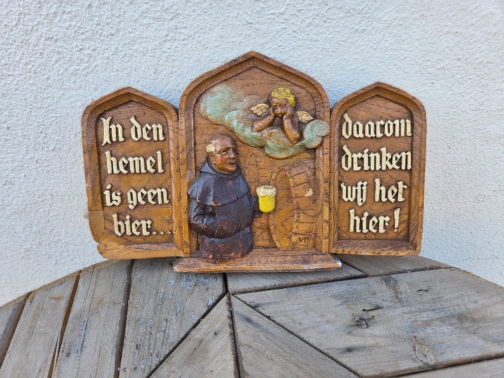 Aardewerk bord met spreuk: 'In den hemel is geen bier'', Ophalen of Verzenden, Gebruikt, Reclamebord