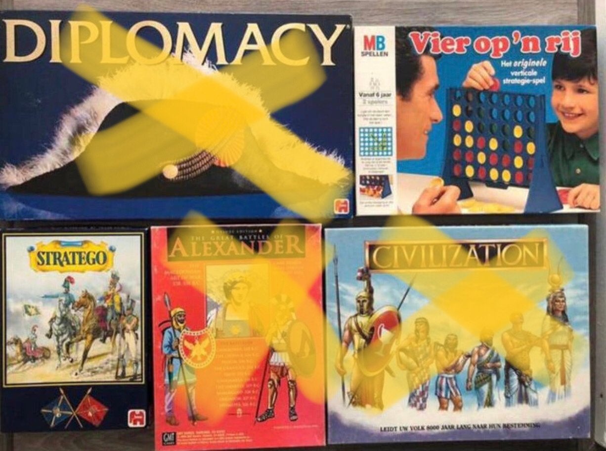Stratego en Vier op een Rij, Ophalen of Verzenden, Gebruikt