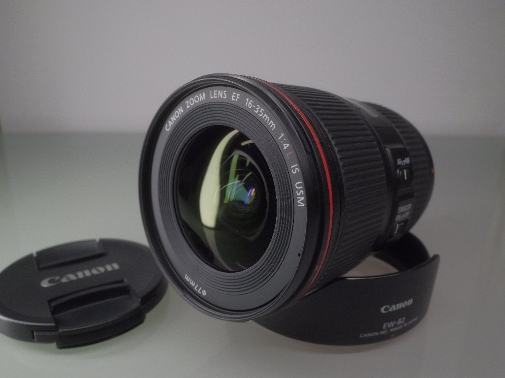 Canon EF 16-35mm f/4 L IS USM, Audio, Tv en Foto, Fotografie | Lenzen en Objectieven, Ophalen of Verzenden, Zo goed als nieuw