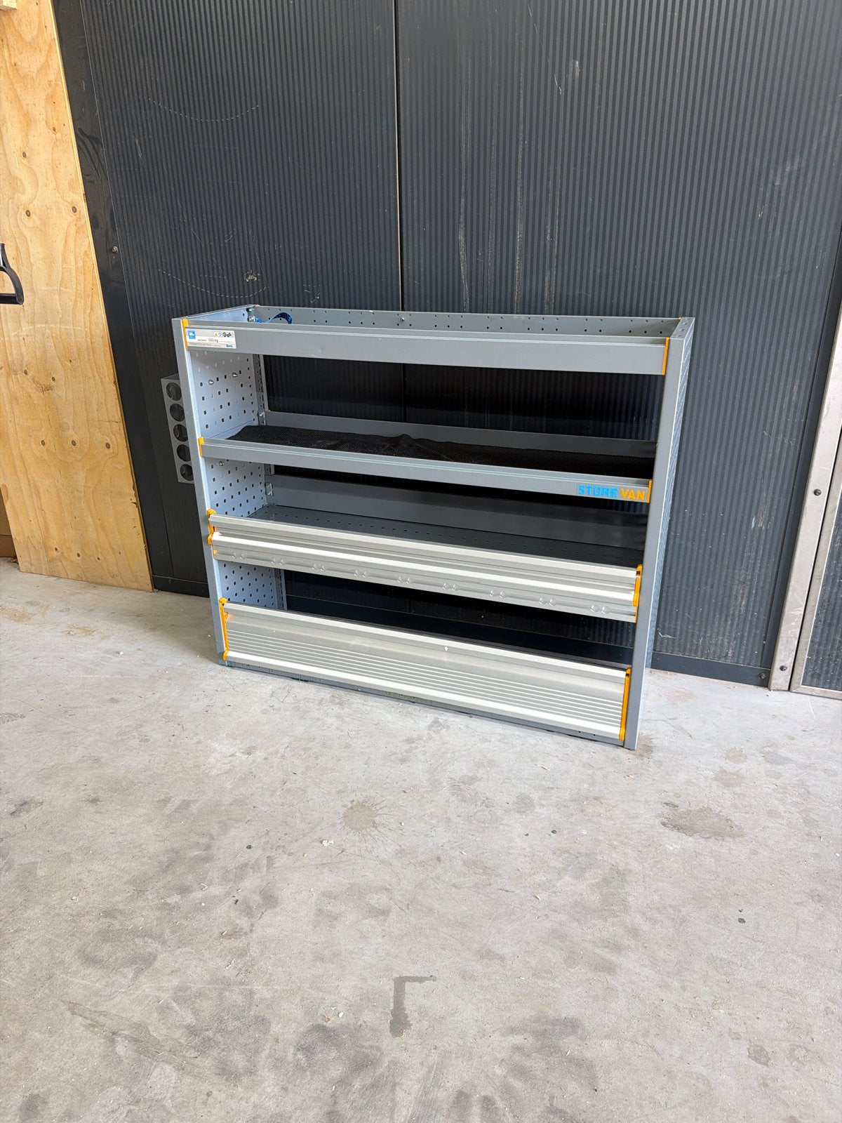 Bedrifswageninrichting - 122,5 cm breed, 100 cm hoog, Auto diversen, Ophalen of Verzenden, Zo goed als nieuw