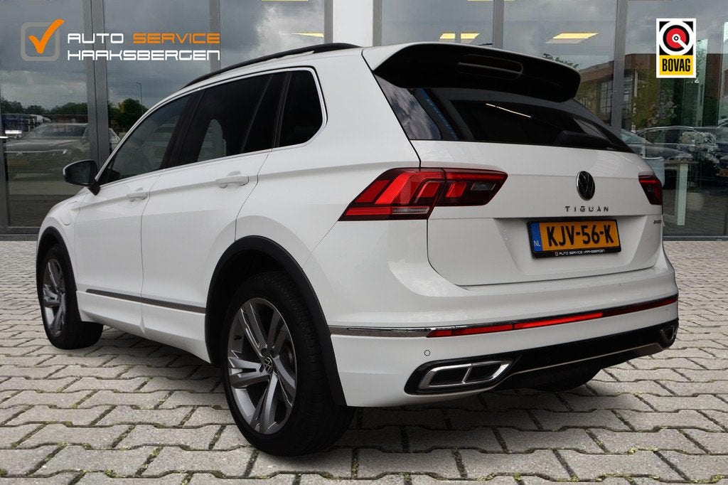 Volkswagen Tiguan 1.4 TSI eHybrid R-Line | Trekhaak | ACC |, 1716 kg, 4 cilinders, Wit, Hybride Elektrisch/Benzine