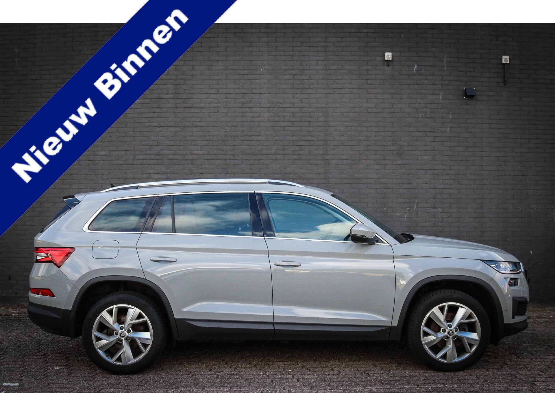 Skoda Kodiaq 1.5 TSI Business Edition Plus Net binnen-Nu al, Auto's, Skoda, 4 cilinders, 150 pk, Leder en Stof, Automatische klimaatregeling