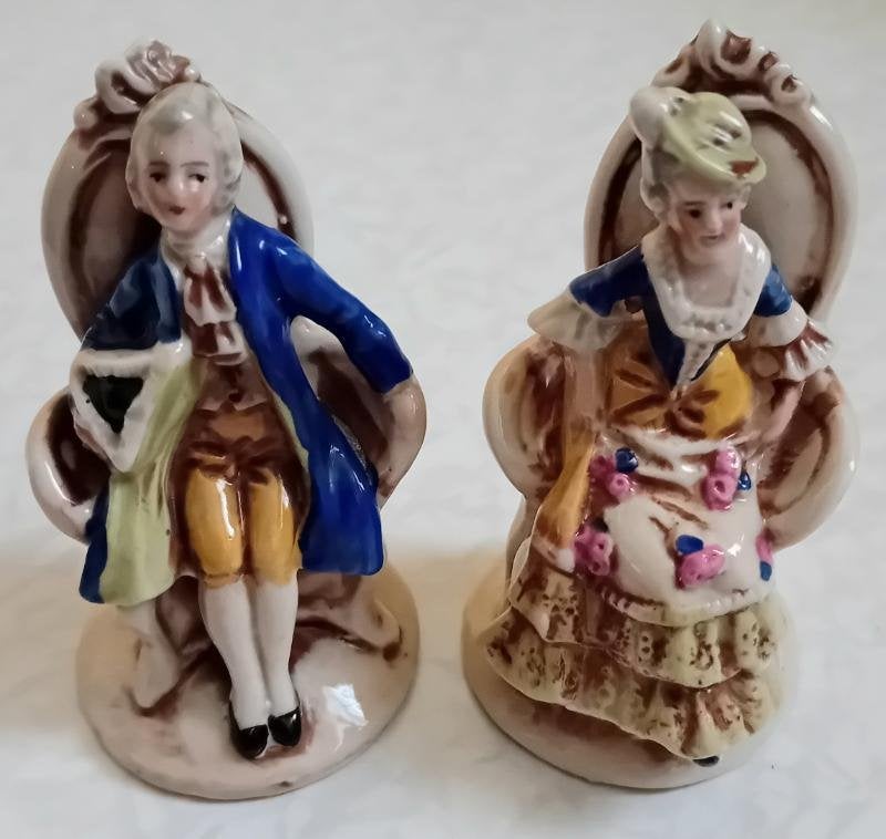 2 Porseleinen beeldjes man en vrouw GERMANY, Ophalen of Verzenden