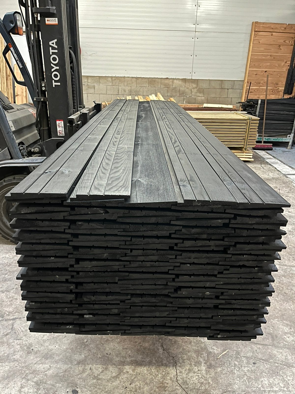 Zwart zweeds rabat 10/24mm, Ophalen, Zo goed als nieuw, 250 cm of meer, Planken