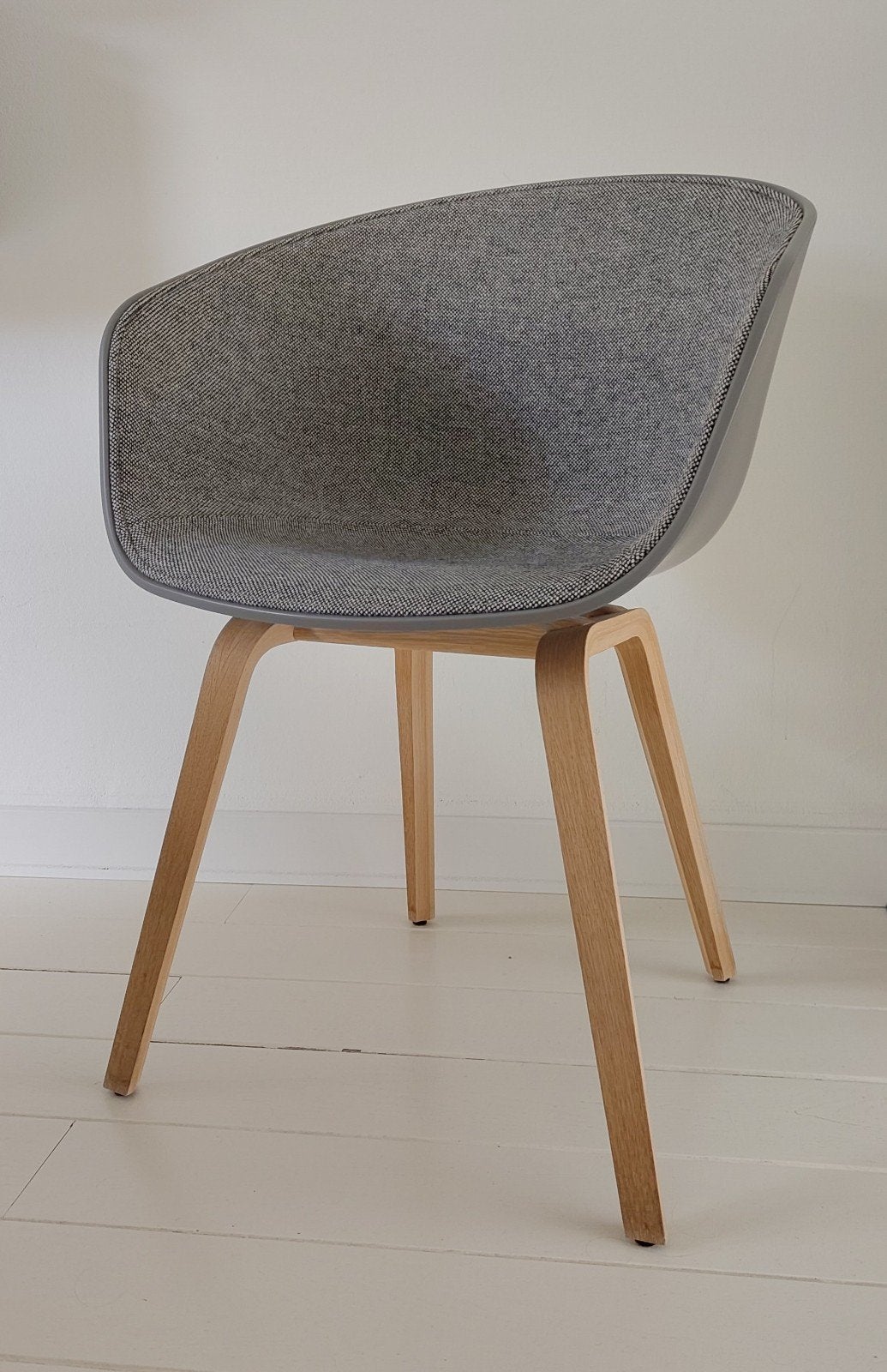HAY AAC22 Stoel - Voorkant Bekleed - Zo goed als nieuw, Ophalen, Modern, Scandinavisch, Zo goed als nieuw, Hout