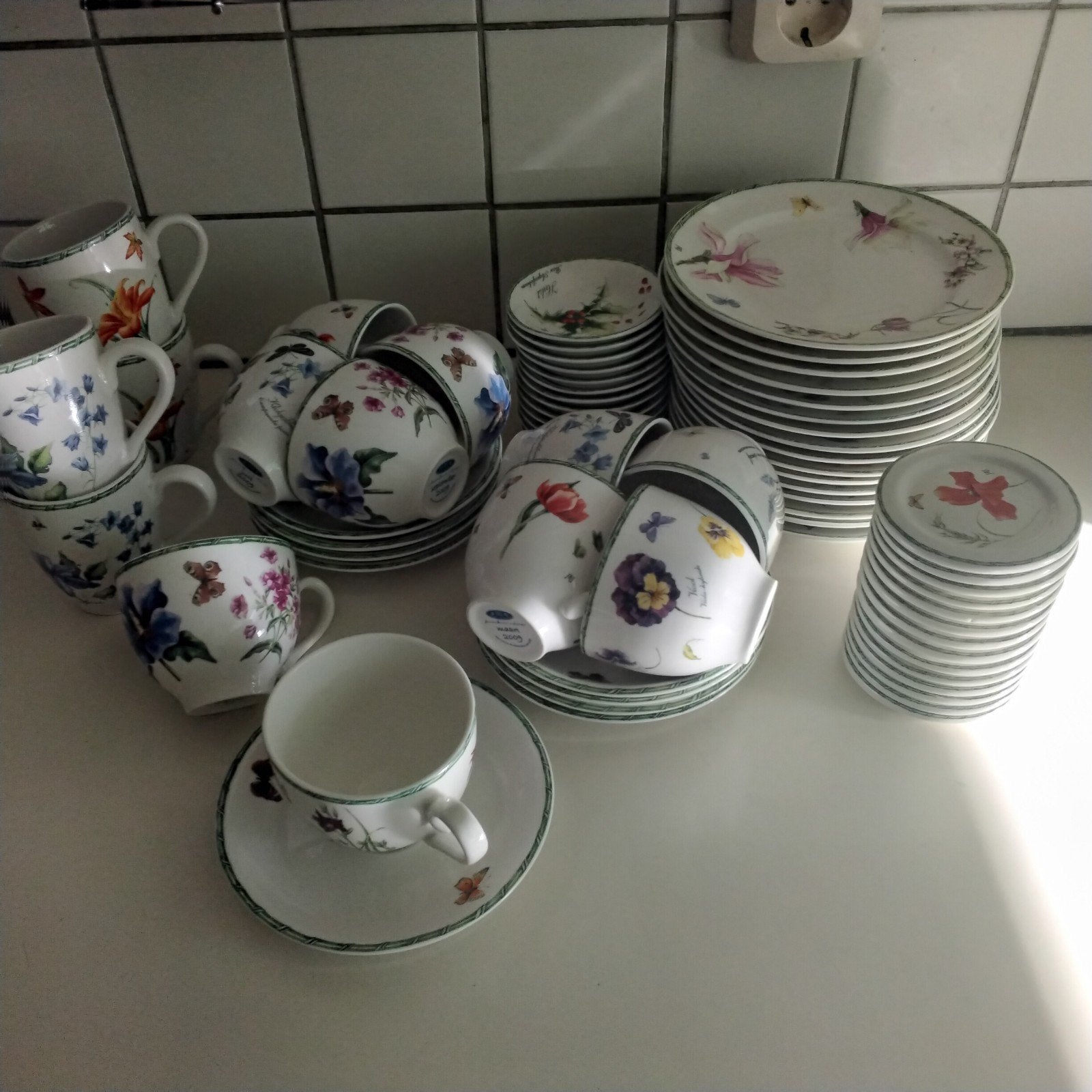 janneke brinkman maanden items, Ophalen of Verzenden, Zo goed als nieuw, Overige stijlen, Kop(pen) en/of Schotel(s)
