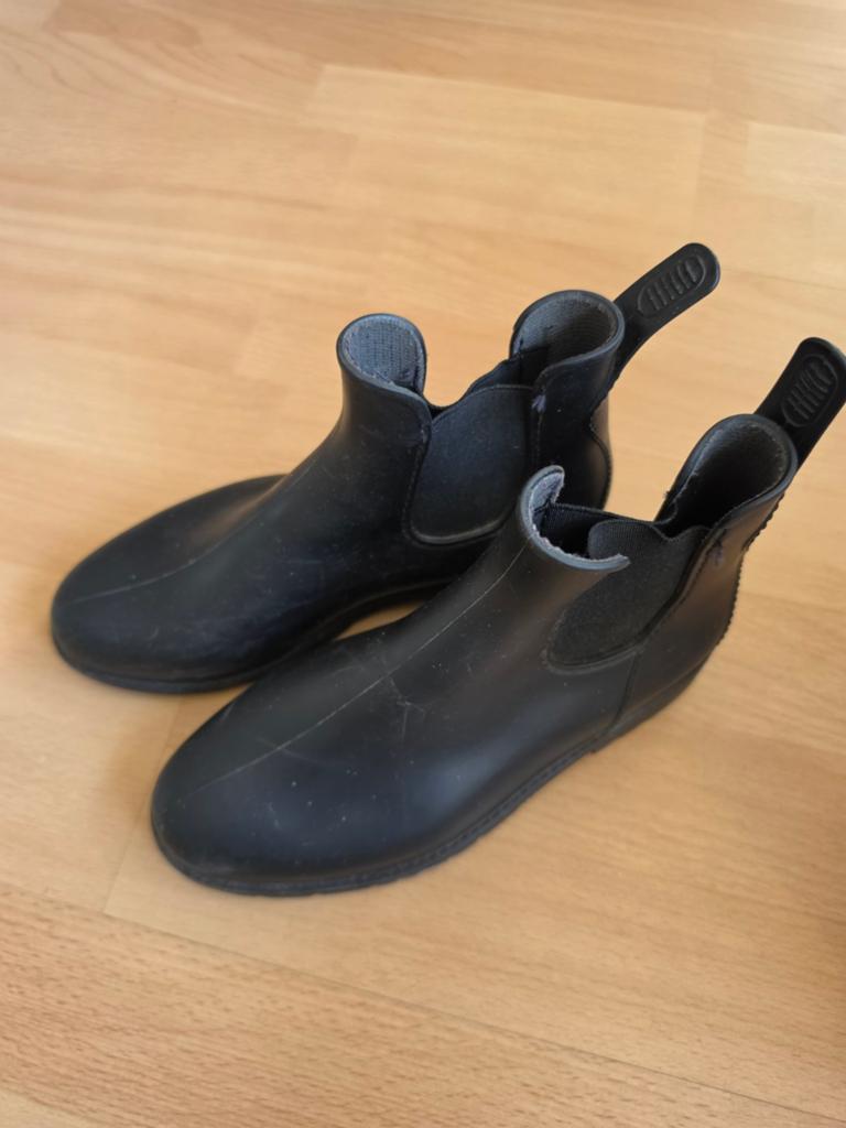 Stalschoenen mt 35, Dieren en Toebehoren, Paardrijkleding, Ophalen of Verzenden, Zo goed als nieuw, Dressuur, Schoeisel