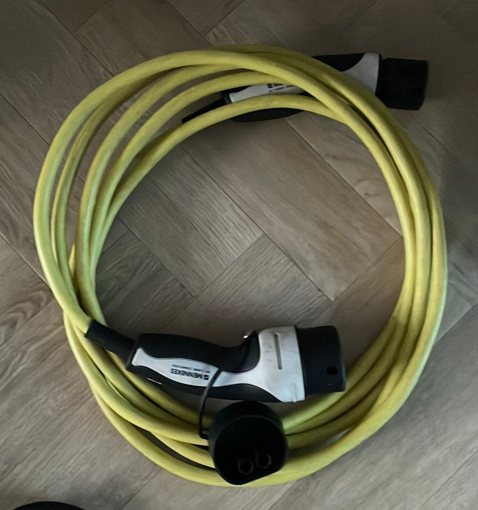 VAG laadkabel, Ophalen, Zo goed als nieuw, Laadkabel