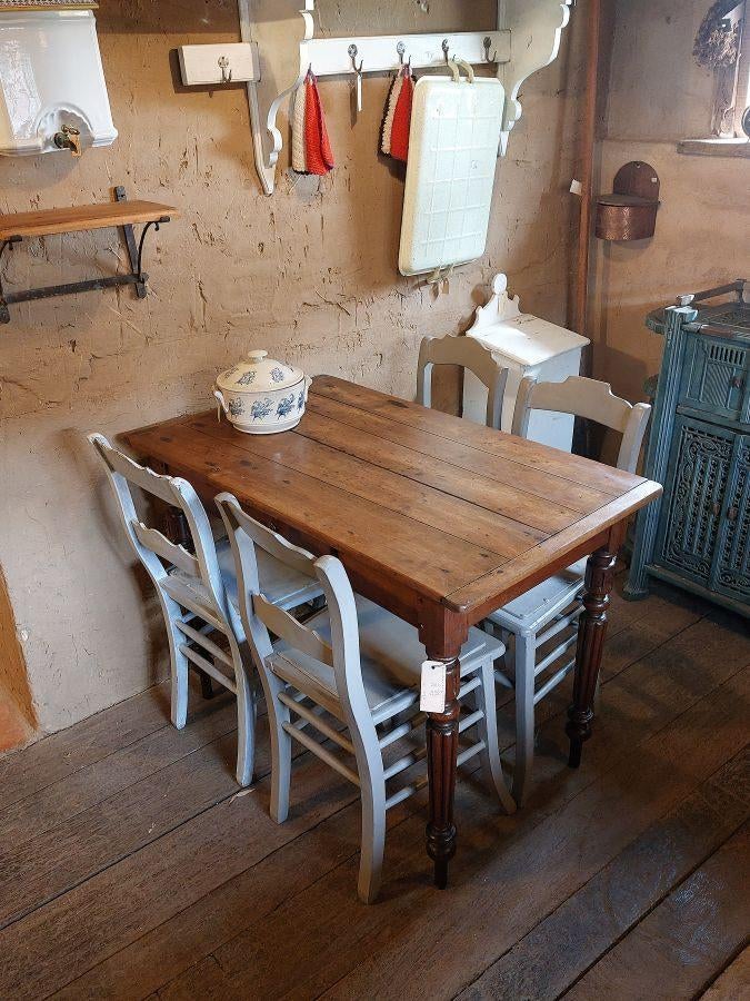 decoratieve oude keukentafel  kleine eettafel, Ophalen