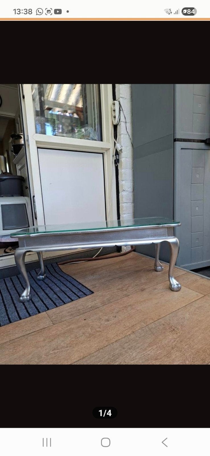 Zilverkleurige salontafel met glazen blad, Huis en Inrichting, Tafels | Salontafels, Ophalen, Gebruikt, 100 tot 150 cm, Klassiek