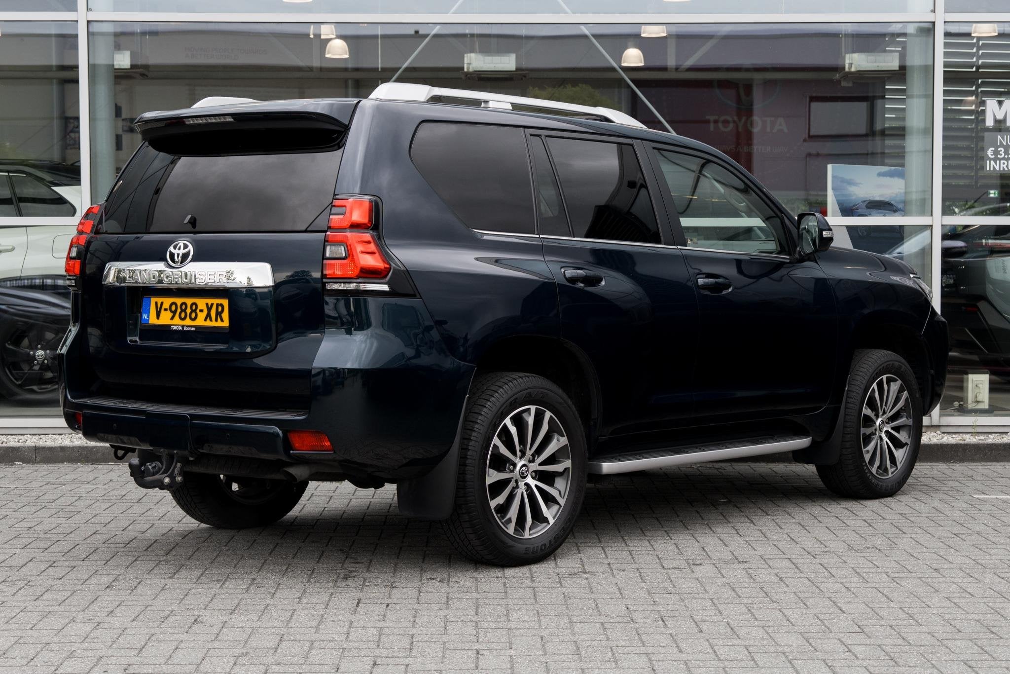 Toyota Land Cruiser 2.8 D-4D-F Executive Blind Van, Auto's, Gebruikt, Euro 6, 4 cilinders, Blauw