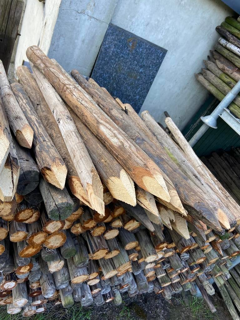 Piket paaltjes 1 meter lang, Ophalen, Zo goed als nieuw, Minder dan 180 cm, Palen