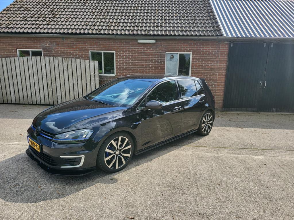 Volkswagen Golf 1.4 TSI Phev 150KW GTE 5D 2015 Zwart, 4 cilinders, Zwart, 1395 cc, 1499 kg