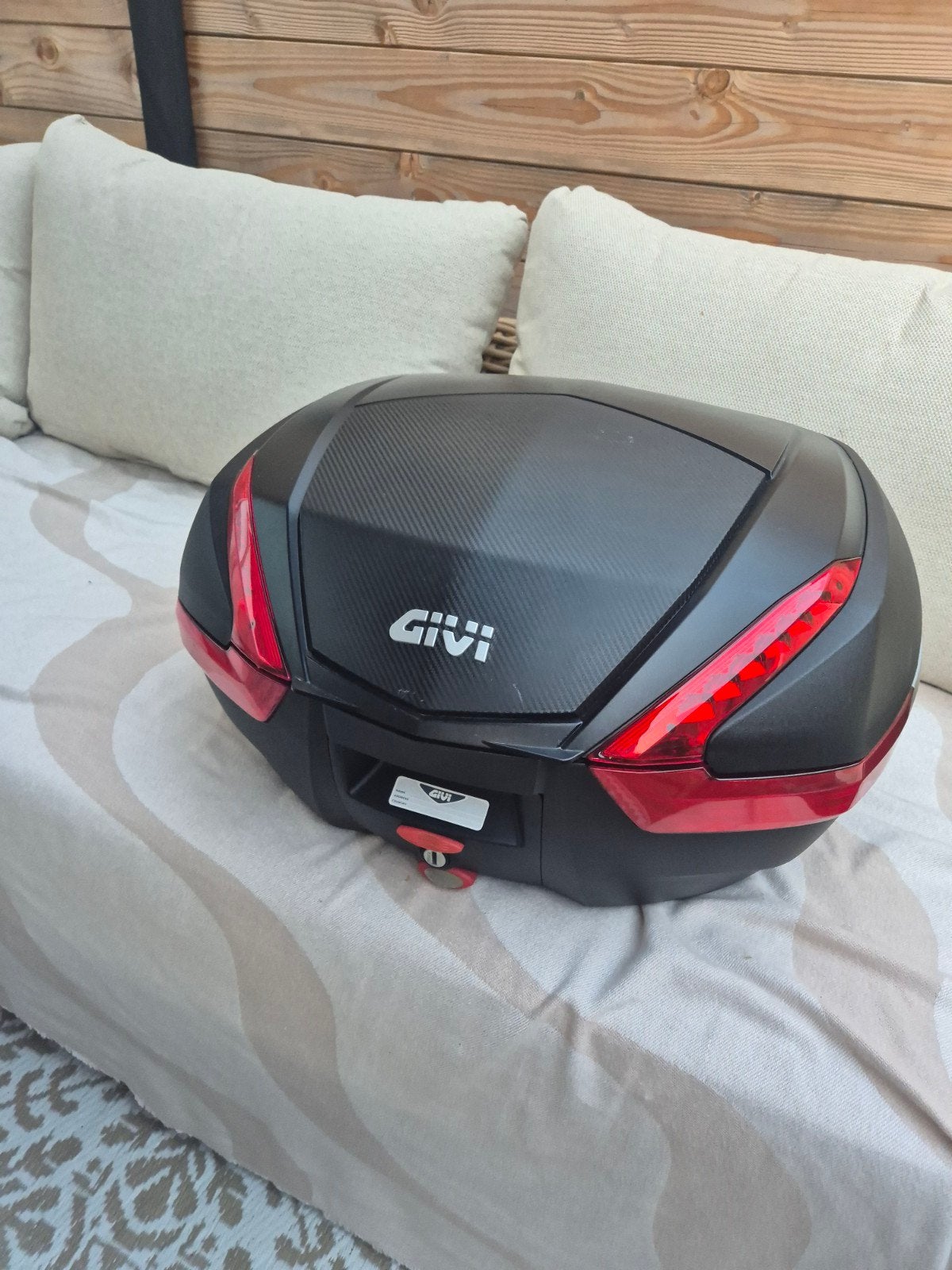 Givi monokey v47 topkoffer, Ophalen