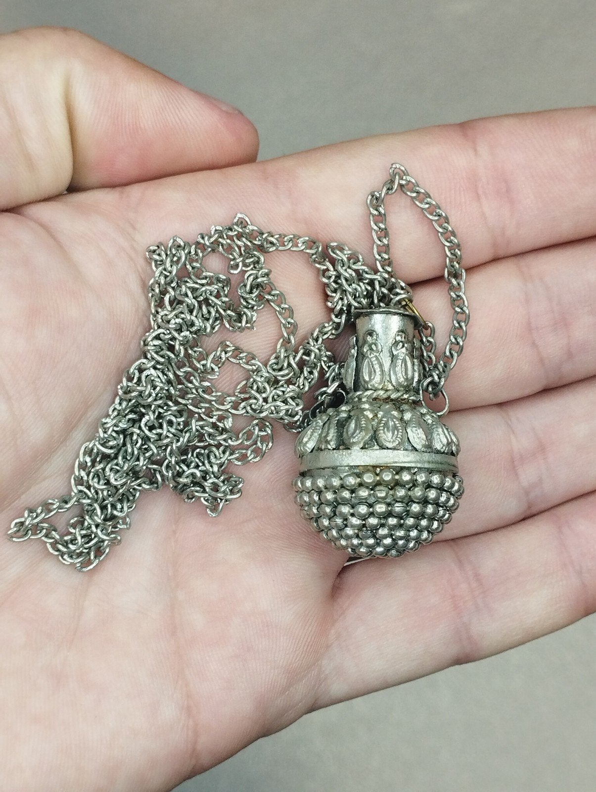 Oude fles hanger, Ophalen of Verzenden, Zo goed als nieuw, Zilver, Overige materialen
