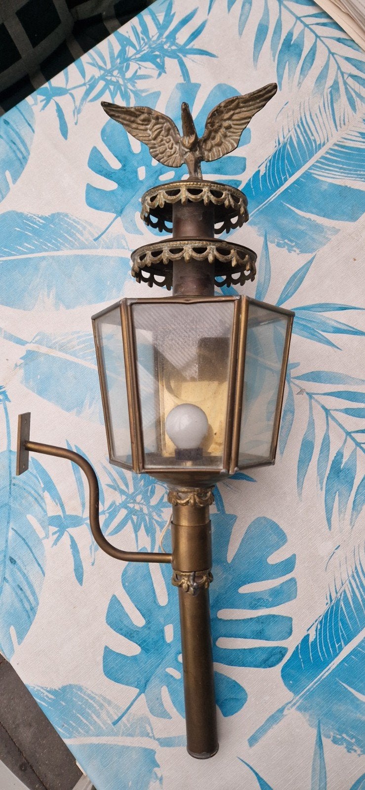 Antieke koperen buitenlamp met adelaar, Antiek en Kunst, Ophalen of Verzenden