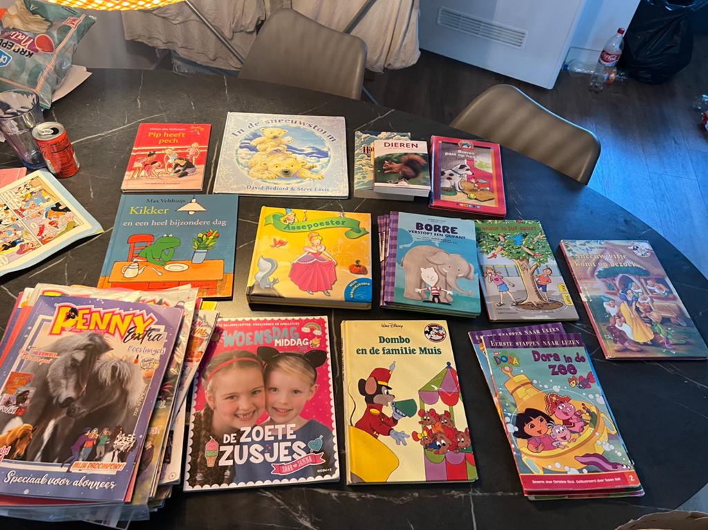 Kinder boeken!, Cd's en Dvd's, VHS | Kinderen en Jeugd, Gebruikt, Overige typen, Overige soorten, Ophalen of Verzenden