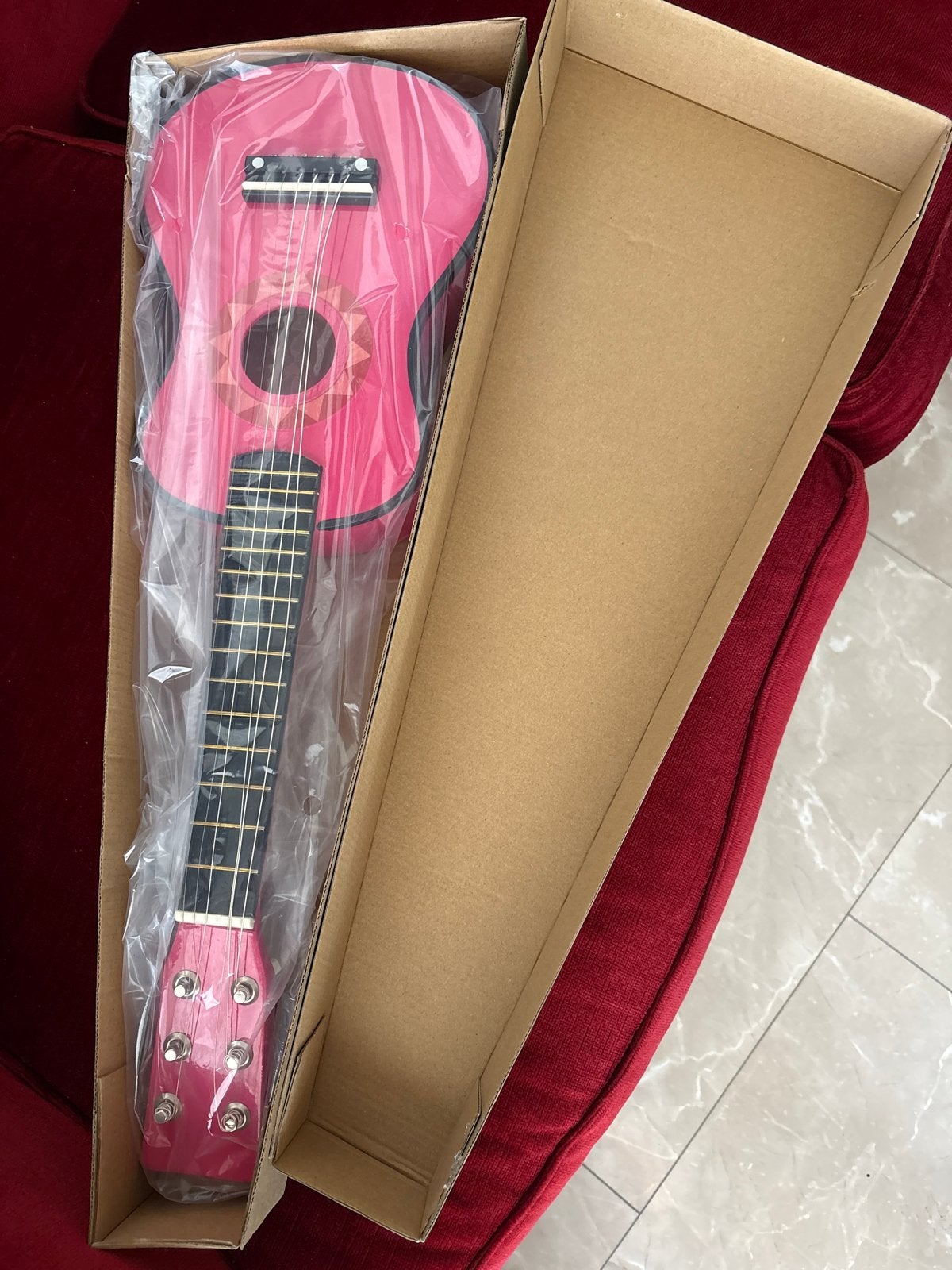 Nieuwe roze gitaar in doos - Perfect voor beginners!, Muziek en Instrumenten, Ophalen of Verzenden, Nieuw, Overige typen