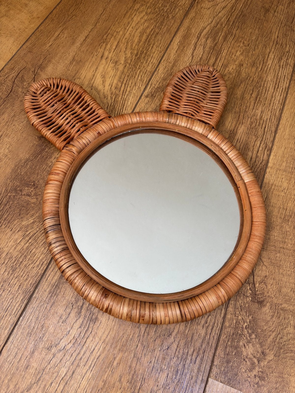Sklum rotan spiegel beer/konijn kinderkamer, Minder dan 50 cm, Gebruikt, Ophalen of Verzenden, Minder dan 100 cm
