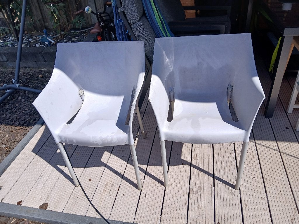 2 tuinstoelen / plastic kuipjes, Ophalen, Gebruikt, Kunststof, Stapelbaar