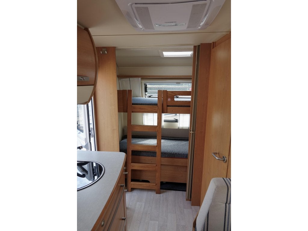 Foto 2 van Fendt Saphir 515 SKM 2015 Mover Airco Luifel Voortent Vol