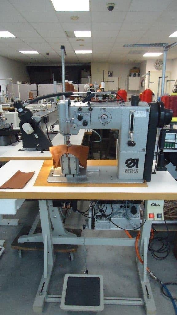 Industrie Durkopp Adler Zuilnaaimachine 2 Naalds 3 voudigtrs