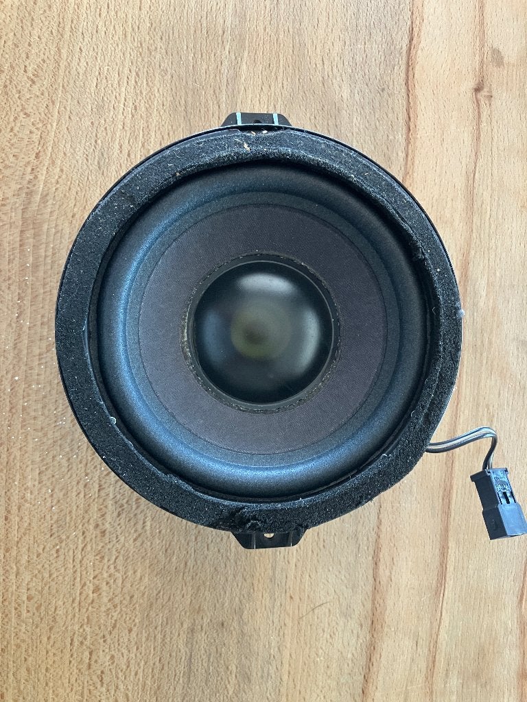Originele Audi TT 8N Bose woofer / luidspreker, Auto diversen, Ophalen of Verzenden, Zo goed als nieuw