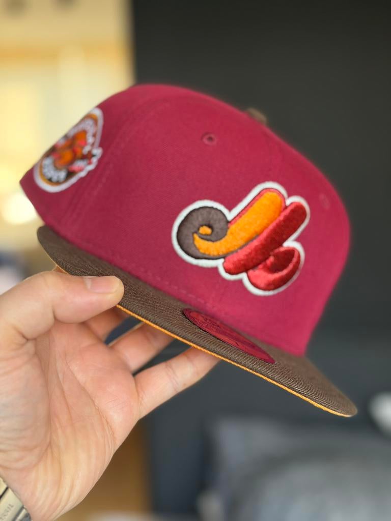 Two tone Montreal Expos size 7 1/8, Ophalen of Verzenden, Nieuw, 57 cm (M, 7⅛ inch) of minder, Pet