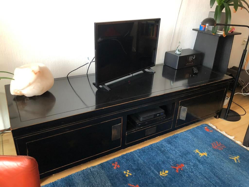 Massief houten televisiemeubel in Chinese stijl, Huis en Inrichting, Ophalen, 150 tot 200 cm, Zo goed als nieuw, Minder dan 100 cm
