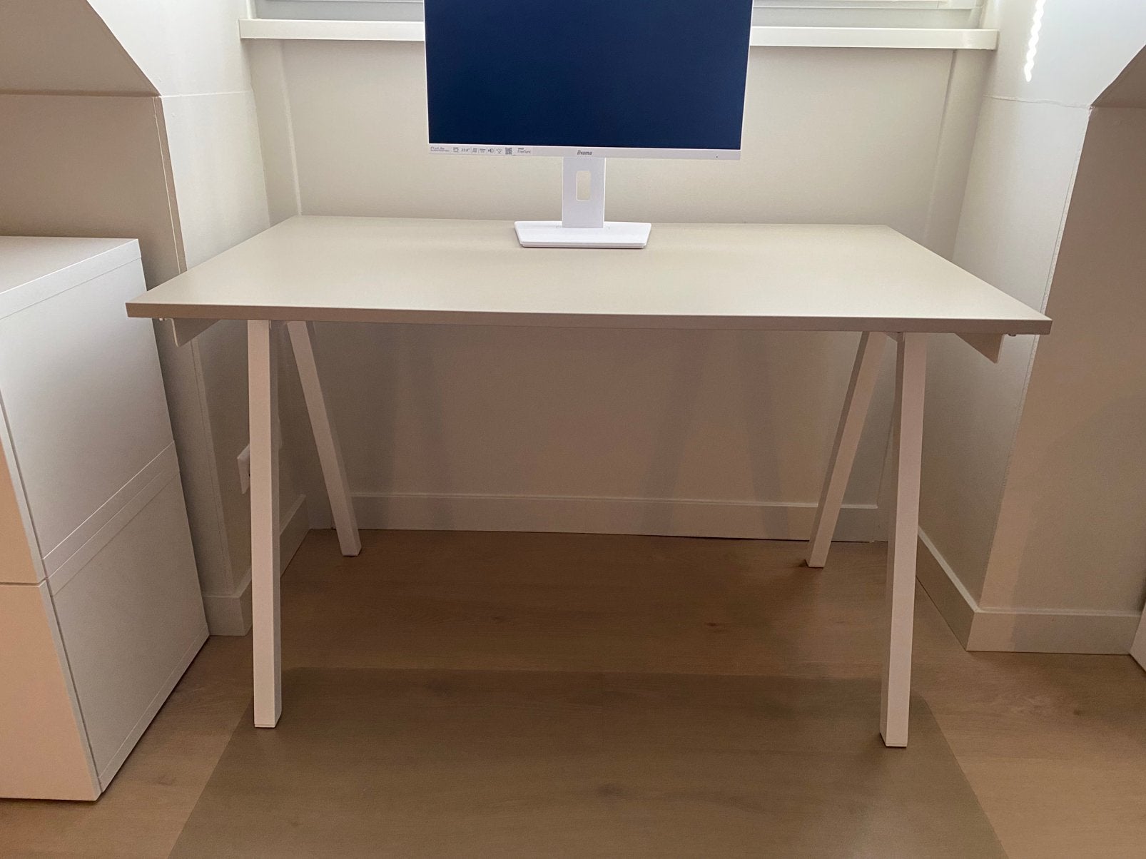 IKEA Trotten bureau 120 x 70 cm (kleur oatmeal/wit), Ophalen, Demontabel, 120 cm, Zo goed als nieuw
