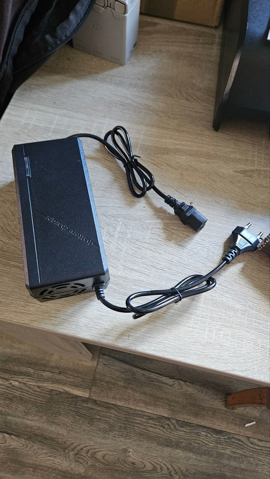 36v 5a snellader nieuw, Ophalen of Verzenden, Nieuw
