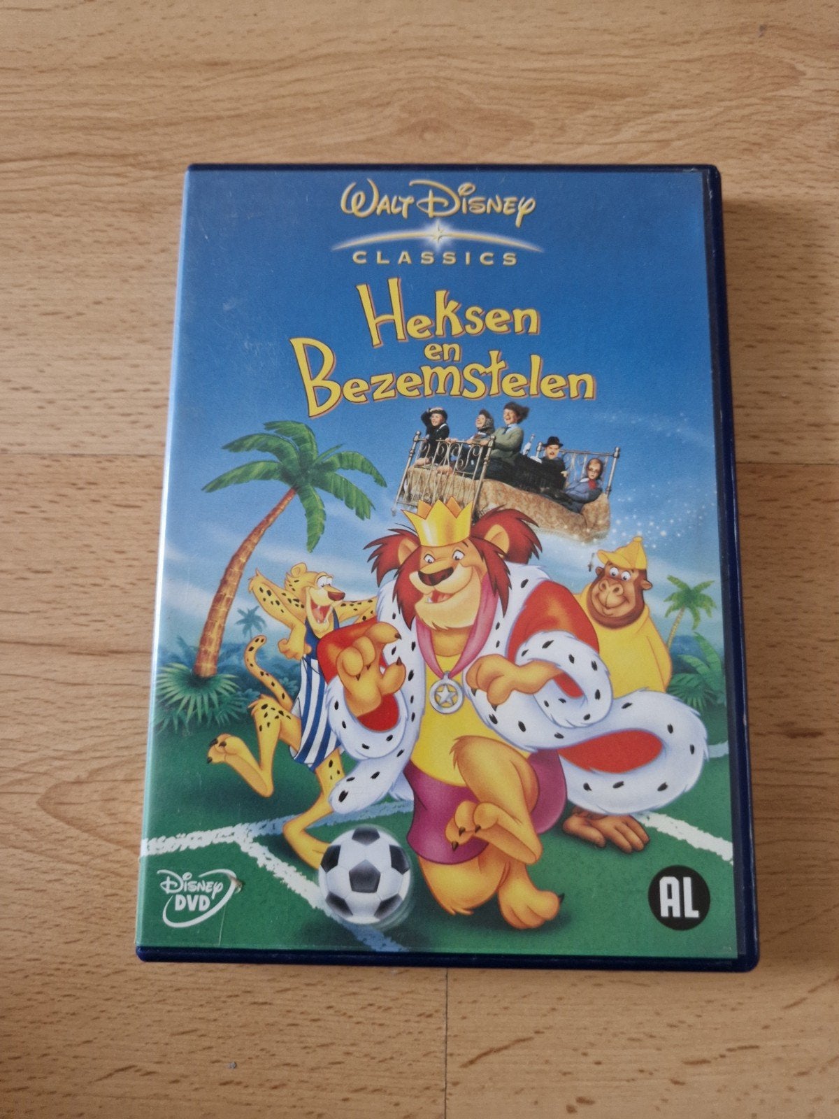 dvd film heksen en bezemstelen disney kinderfilm, Ophalen of Verzenden, Overige figuren, Zo goed als nieuw, Overige typen
