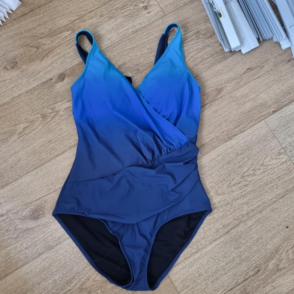 Dames badpak maat 40/42, Kleding | Dames, Badmode en Zwemkleding, Bonprix, Blauw, Badpak, Ophalen of Verzenden