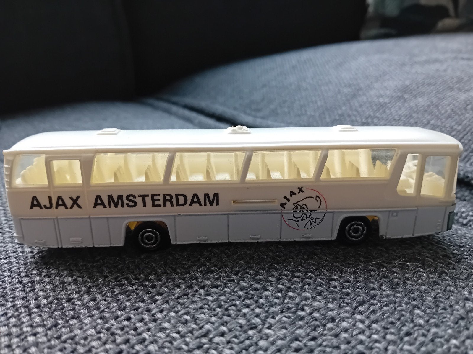 Majorette Ajax spelersbus - Vintage modelbus, Ophalen of Verzenden, Zo goed als nieuw, Ajax