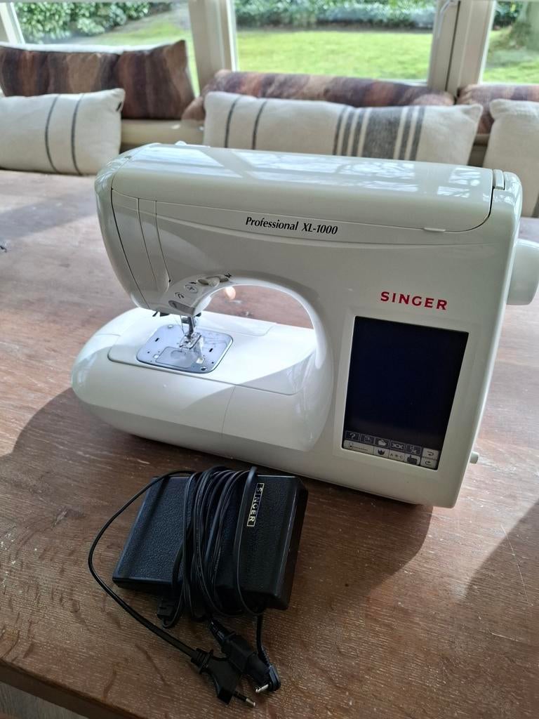 Singer Professional XL 1000 Naai- en Borduurmachine, Hobby en Vrije tijd, Naaimachines en Toebehoren, Ophalen of Verzenden, Naaimachine