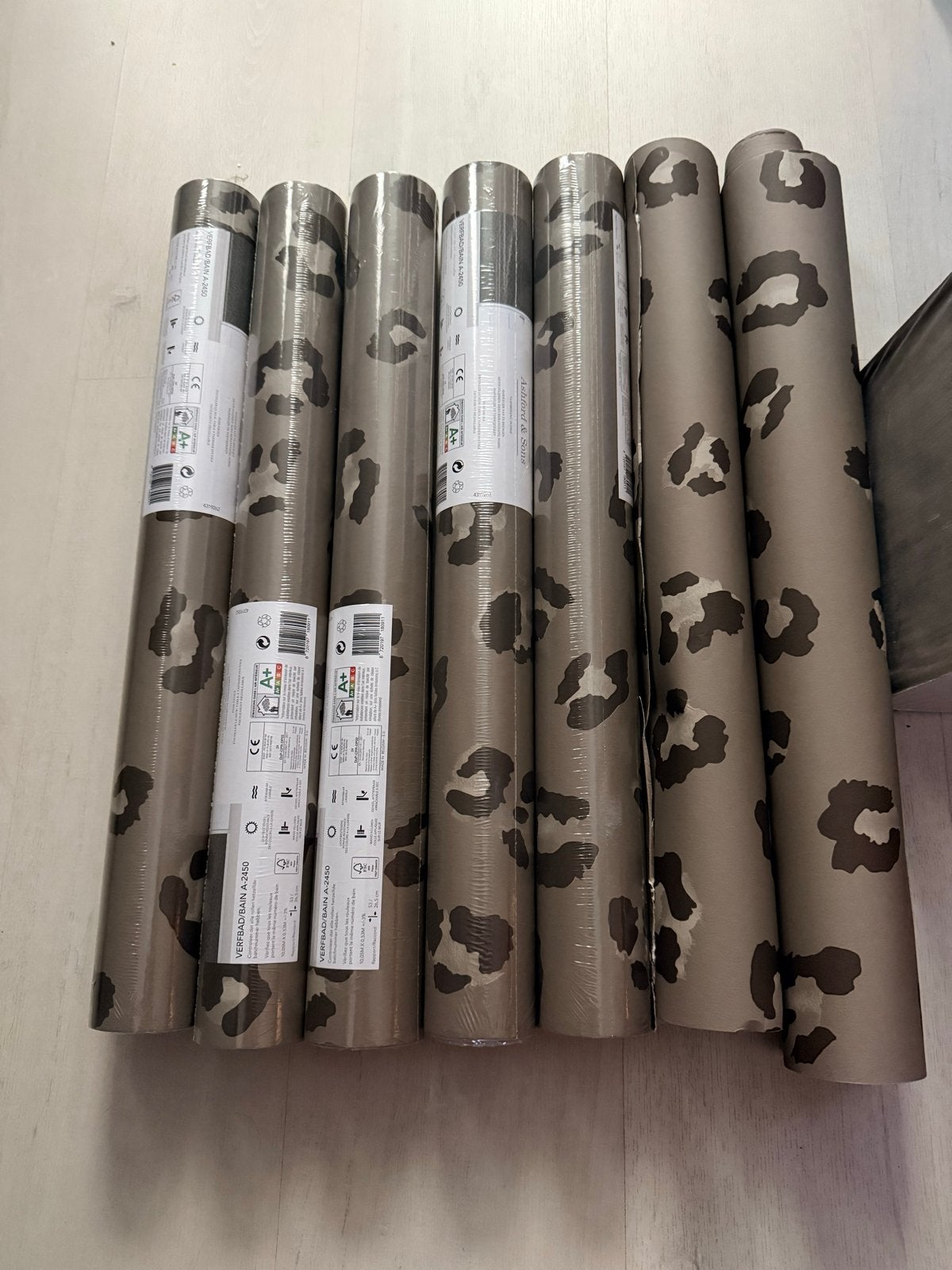 Kwamtum Vliesbehang met luipaardprint - 5 rollen, Huis en Inrichting, Stoffering | Behang, Ophalen, Bruin, Overige merken, Modern