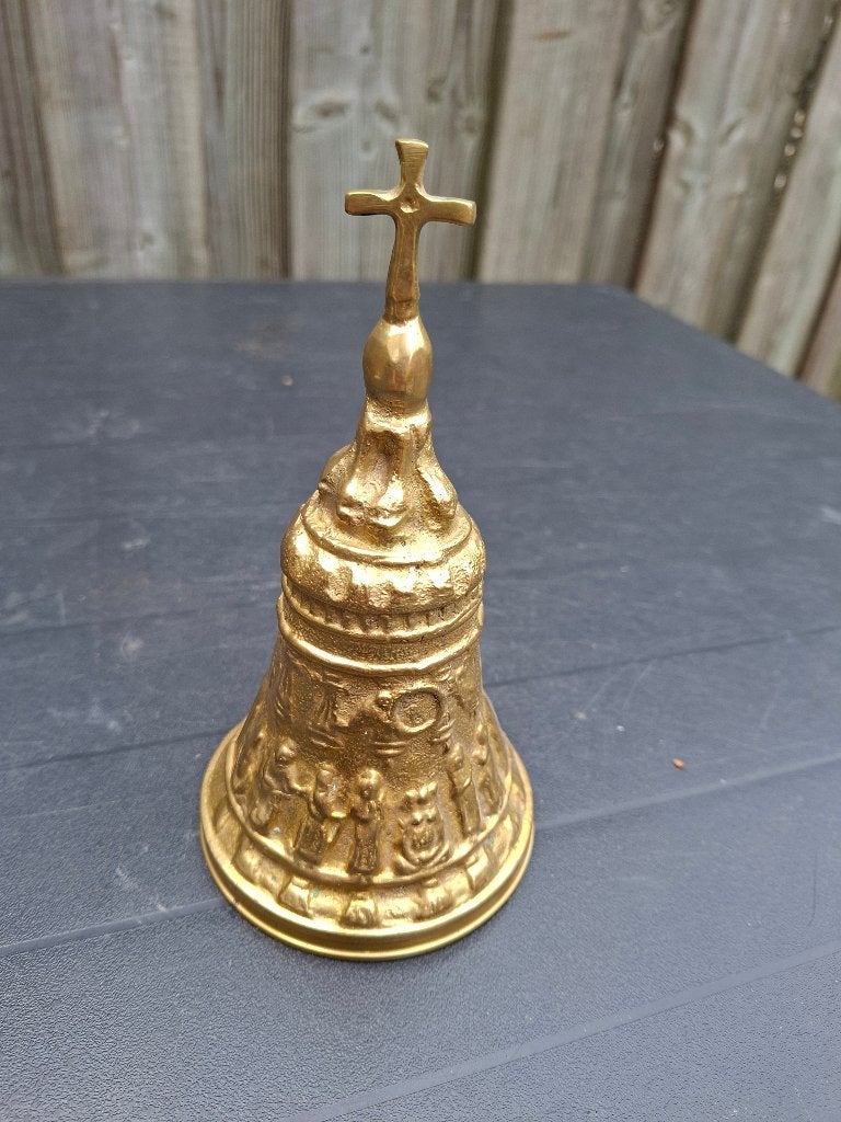 Antieke of middeleeuwse gegoten messing of bronzen handbel, Ophalen of Verzenden, Koper