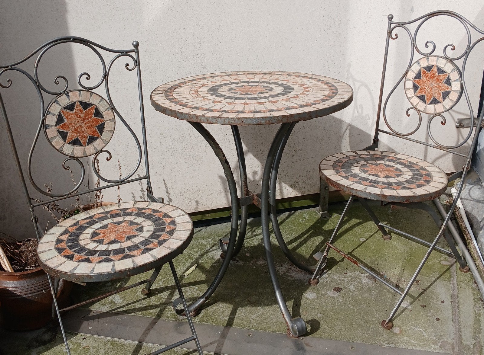 Bistro tuinset met mozaïek - 2 stoelen en tafel, Overige materialen, Gebruikt, Tuinset, Eettafel