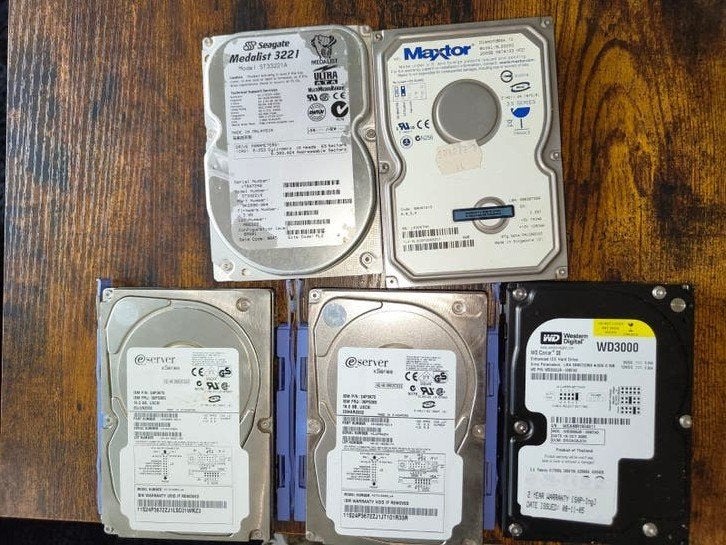 SCSI en IDE harde schijven-SCSI controllerkaart+2 kabels, Intern, Gebruikt, Diversen, HDD