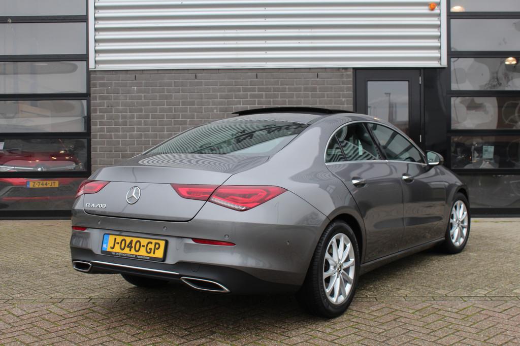 Mercedes-Benz CLA-Klasse 200 Business Solution Luxury / Pano, Auto's, Mercedes-Benz, CLA, Gebruikt, 4 cilinders, Met garantie (alle)