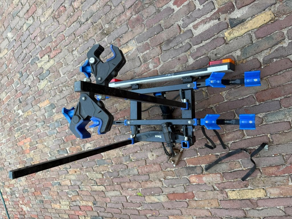 Fietsenrek voor 2 fietsen universeel, Ophalen, Gebruikt