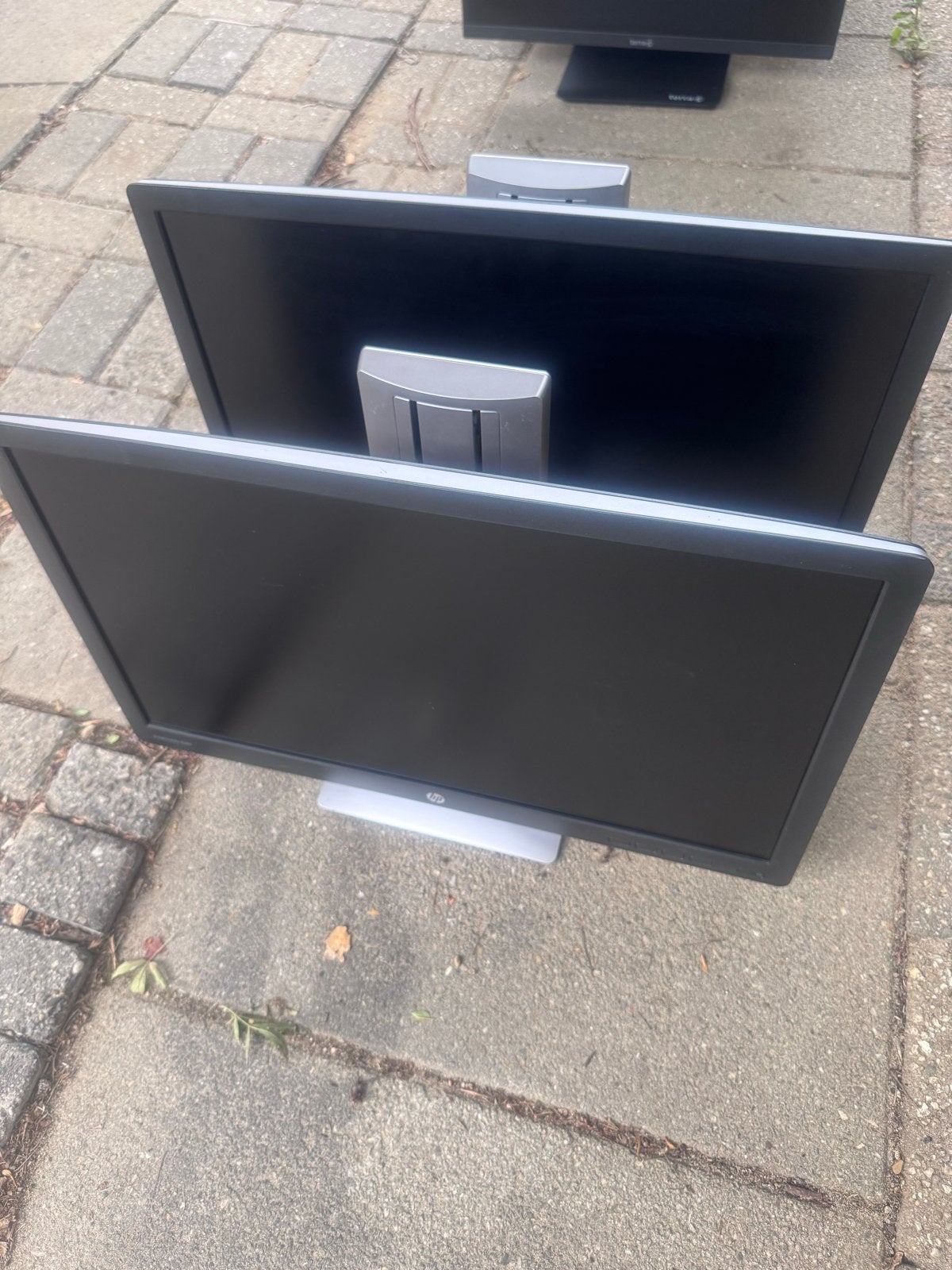 HP EliteDisplay E232 Monitor - Goed Getest (2 Beschikbaar), Computers en Software, Monitoren, Ophalen, Gebruikt, IPS, In hoogte verstelbaar