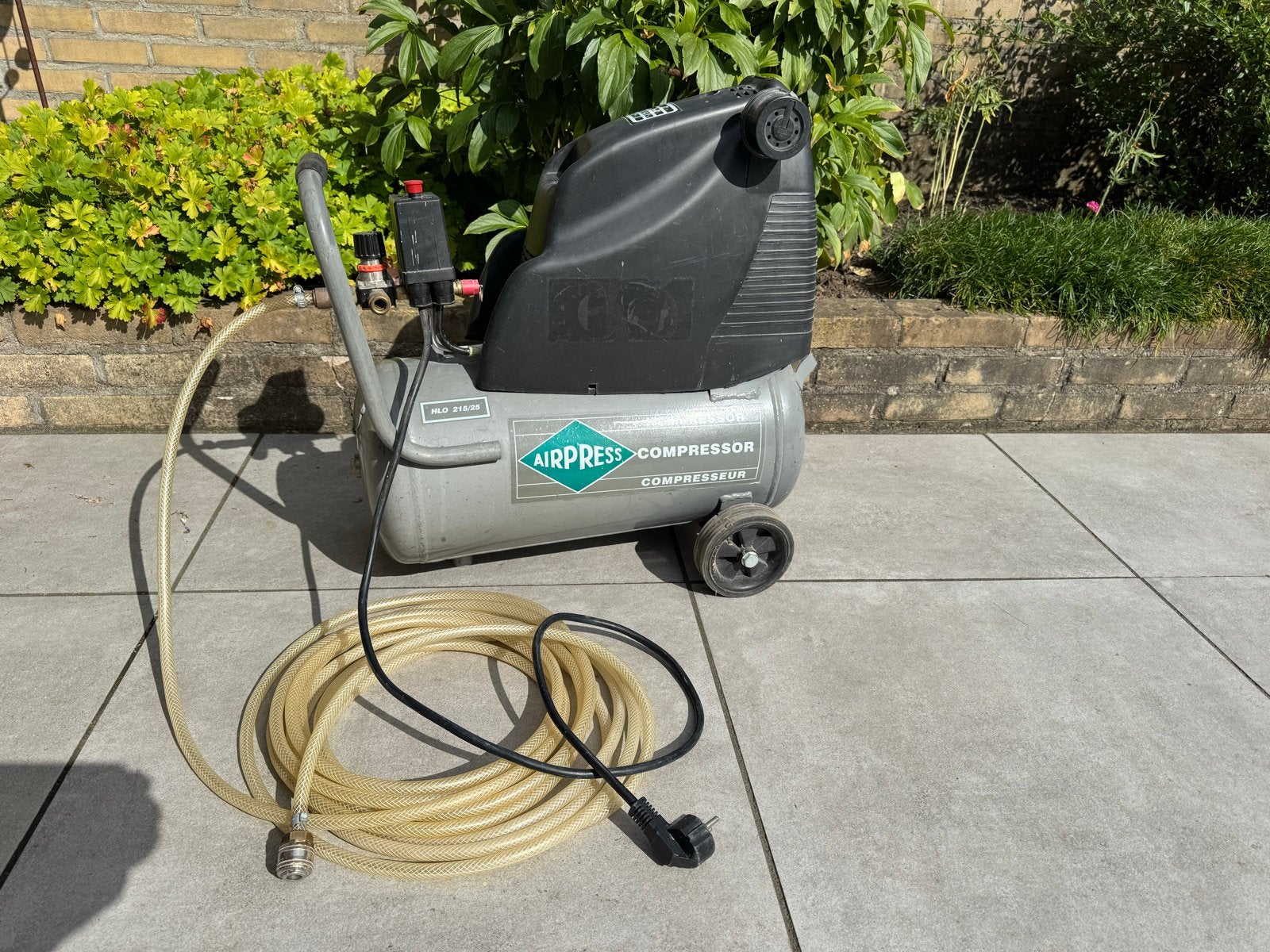 Airpress COMPRESSOR HLO 215/25, Ophalen, Gebruikt, 6 tot 10 bar, 25 tot 100 liter