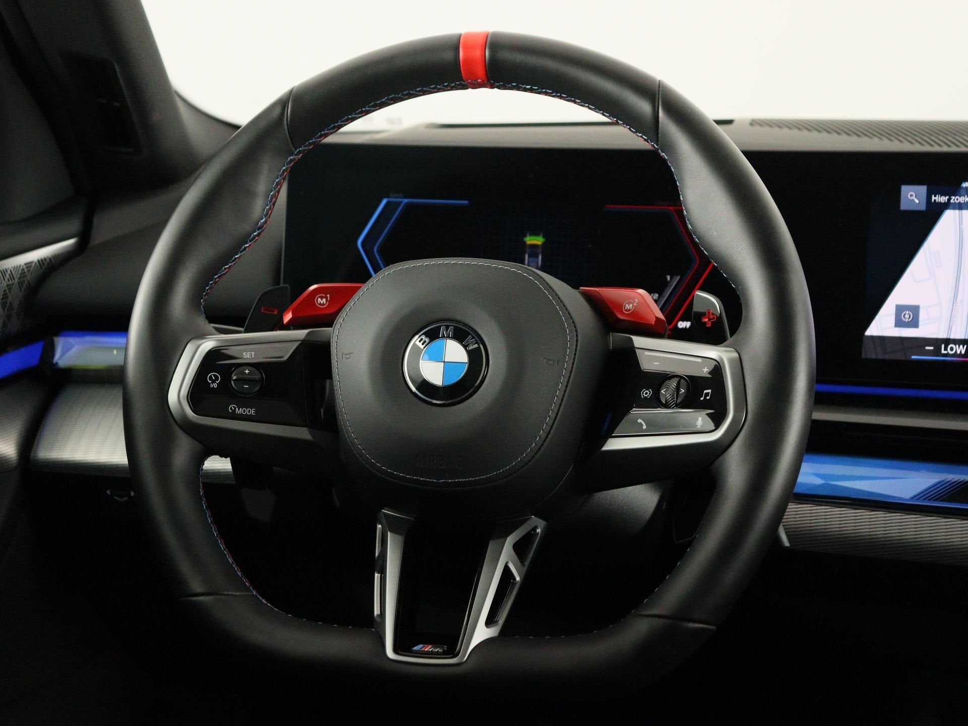 BMW M5 Sedan (bj 2026, automaat), Auto's, Automaat, Dealer onderhouden, Gebruikt, 4395 cc