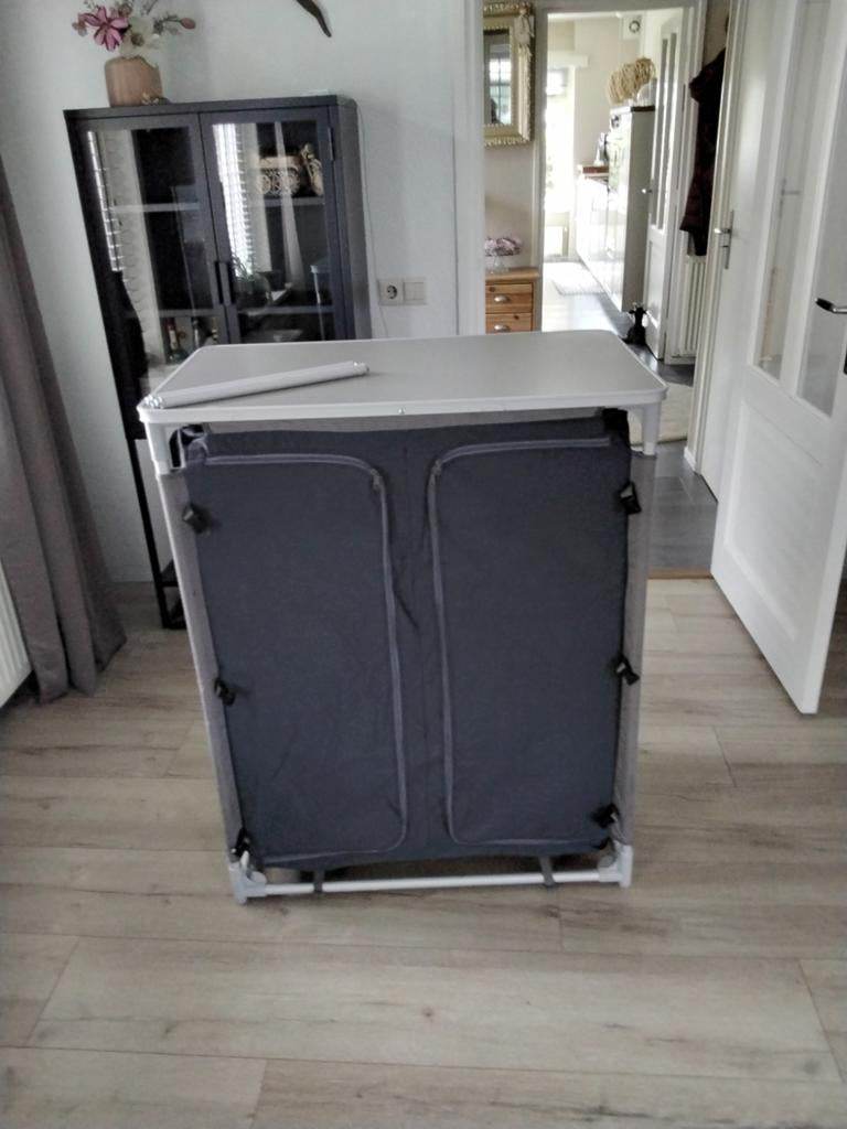Vrijbuiter campingkast dubbel, Ophalen, Zo goed als nieuw, Campingkast