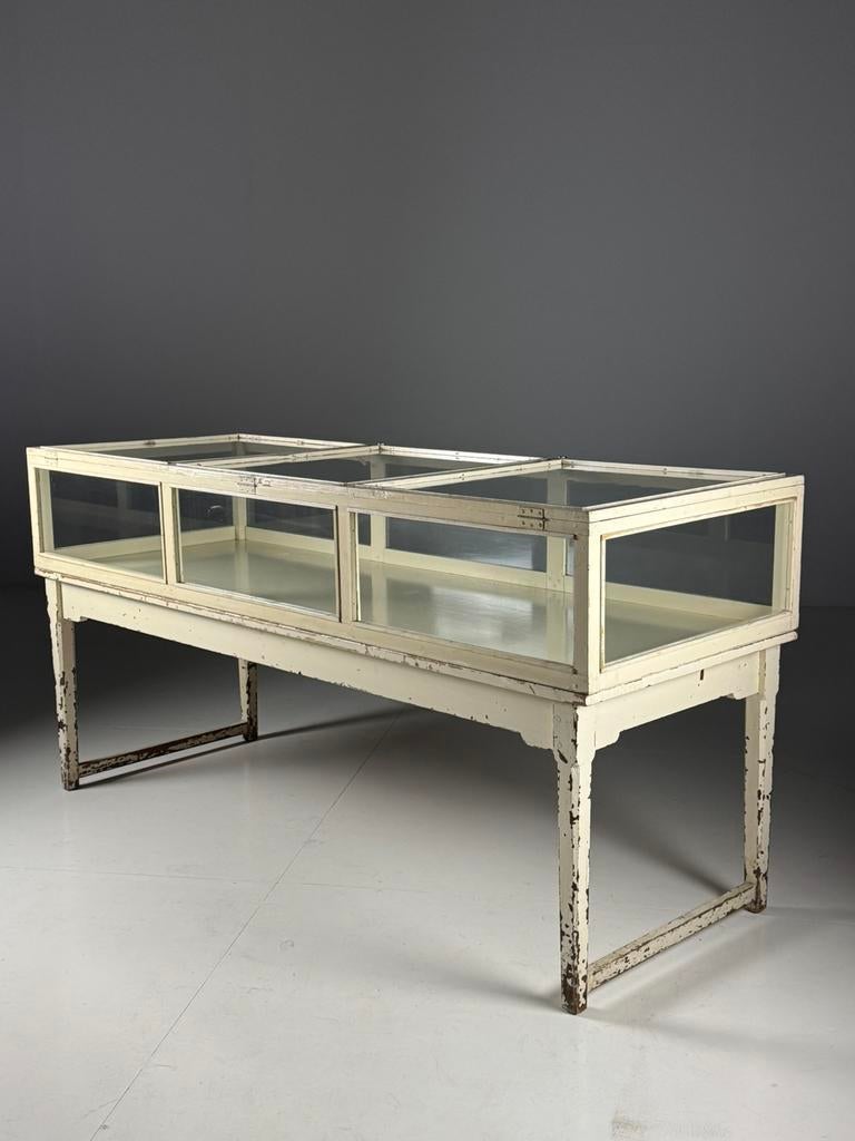 Vitrine winkel display tafel antiek, Antiek en Kunst, Ophalen