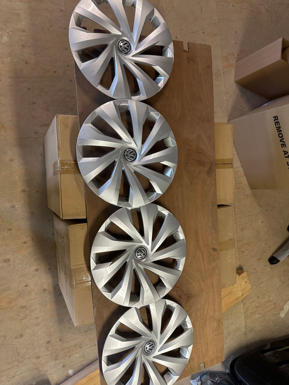 Set van 4 originele VW wieldoppen, Ophalen, Gebruikt