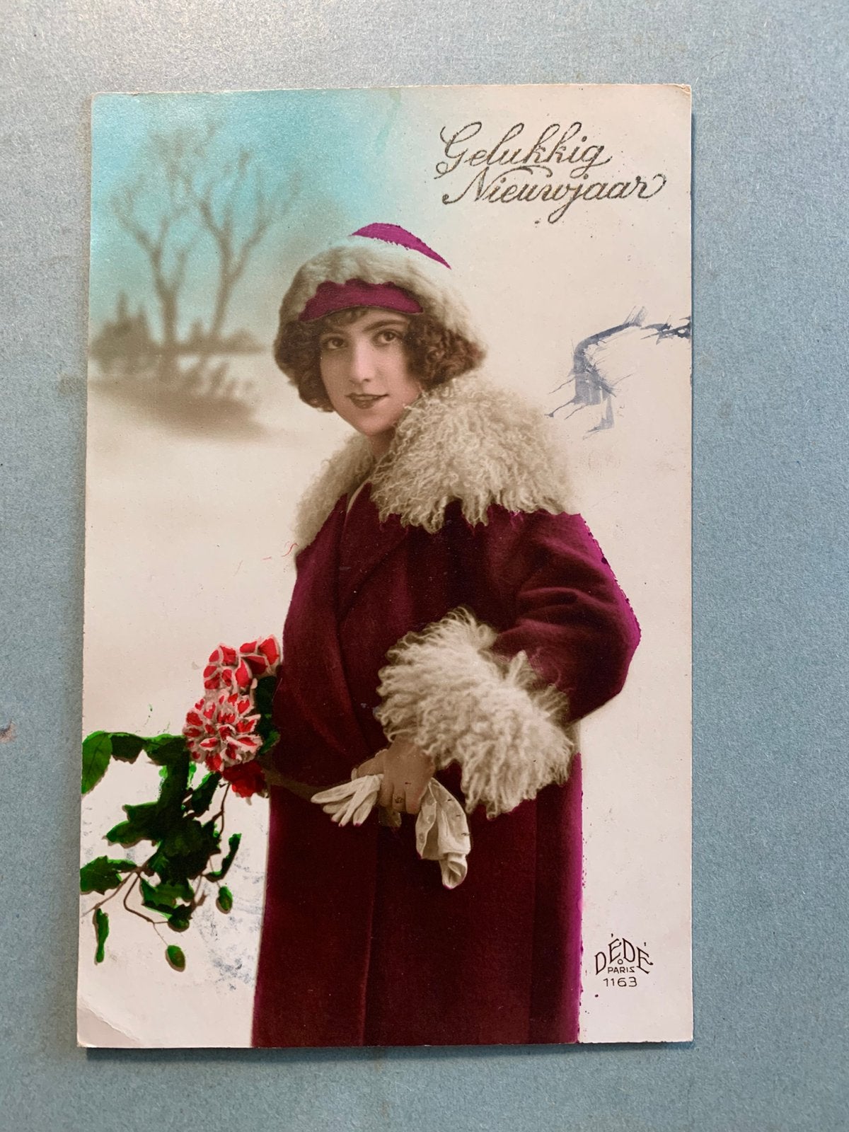 Gelukkig Nieuwjaar - dame in paarse jas, Ophalen of Verzenden, 1920 tot 1940, Gelopen, Feest(dag)