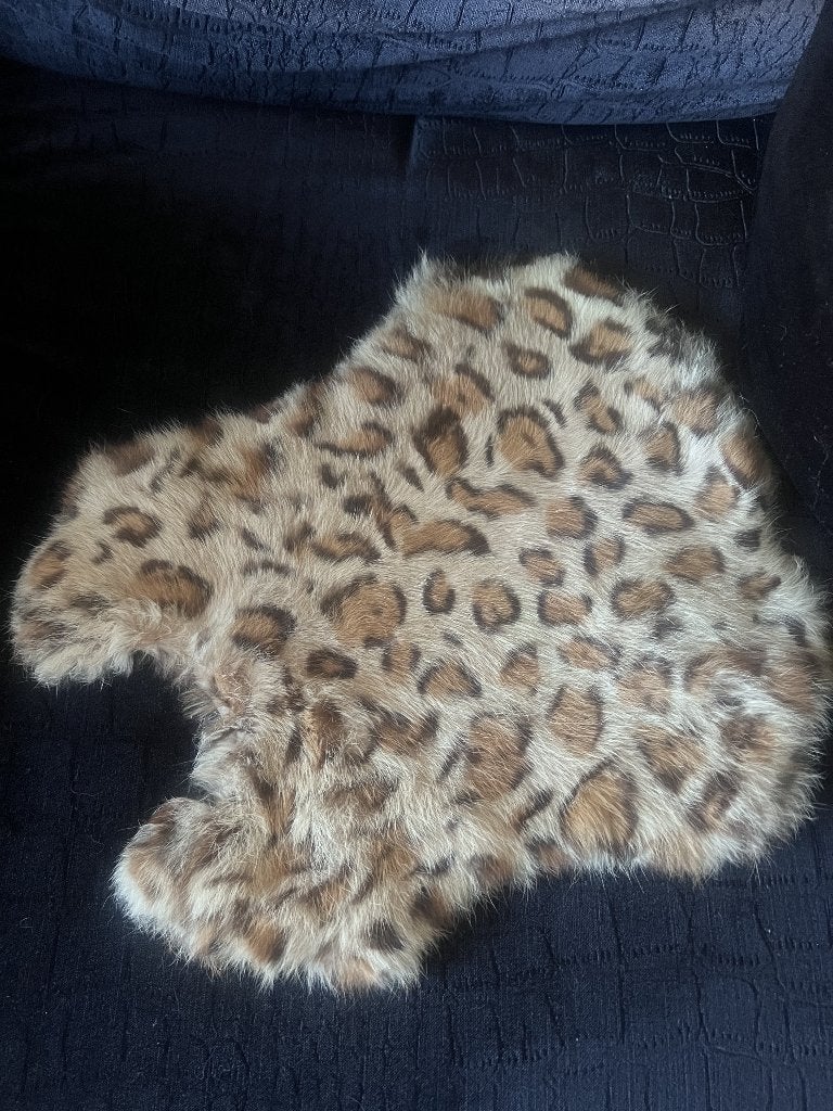 konijnenvacht luipaardprint voor decoratie, Huis en Inrichting, Woonaccessoires | Overige, Ophalen of Verzenden, Zo goed als nieuw
